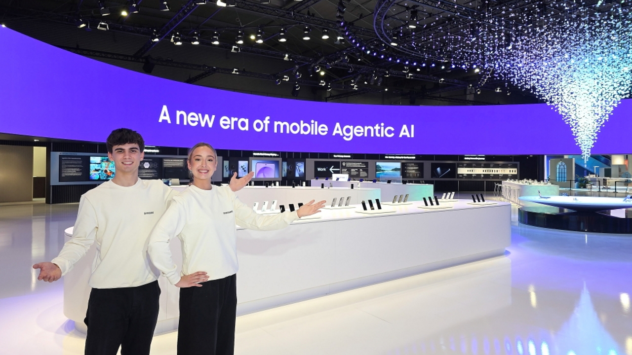 Samsung al MWC 2026: Agentic AI su Galaxy S26, fabbriche autonome e asse strategico con AMD
