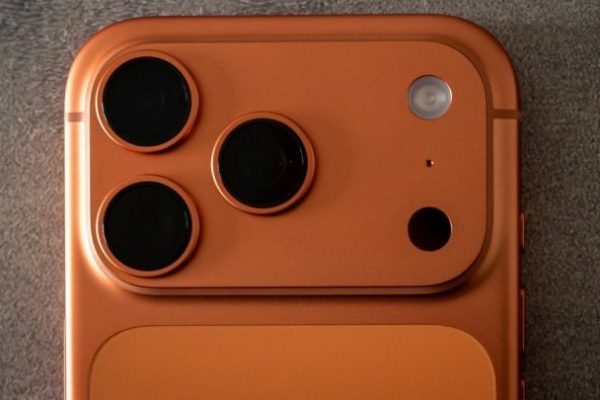 Smartphone: 2026 difficile per il mercato, ma per i top di gamma la crisi non ci sarà