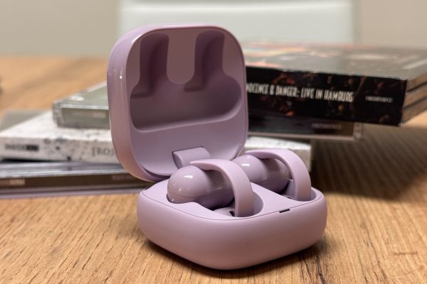 Sony LinkBuds Clip sono le cuffie in ear che non fanno scomparire l'ambiente