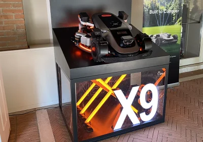 Sunseeker ha un mostro per i Pro e un'intera gamma domestica: punta ai prati italiani