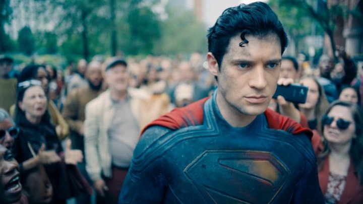 Troppe violazioni di copyright: sospeso il lancio globale di Seedance 2.0, il tool AI che crea video realistici