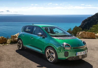Nuova Twingo: prova su strada, prezzi e scheda tecnica dell’utilitaria Renault che costa meno di 20mila euro