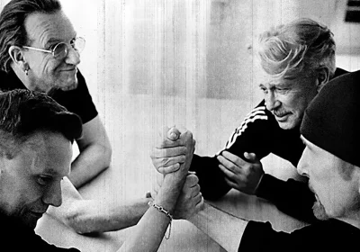 Una raccolta di canzoni urgenti che non potevano attendere, cosa hanno voluto dirci davvero gli U2 con Days Of Ash?