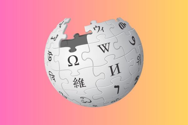 Wikipedia vieta i contenuti generati dall'IA: una nuova politica che punta a valorizzare la veridicità e l'affidabilità dei testi