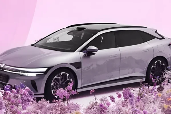 Zeekr 007 GT sold out in Cina, si passa già alla versione con piattaforma a 900 volt