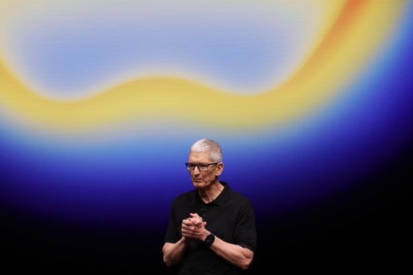 Tim Cook celebra i 50 anni Apple e il ‘Think different’ che ha riscritto il futuro – Notizie