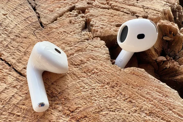 Cosa devi sapere sugli Airpods 4 di Apple in offerta su Amazon in queste ore