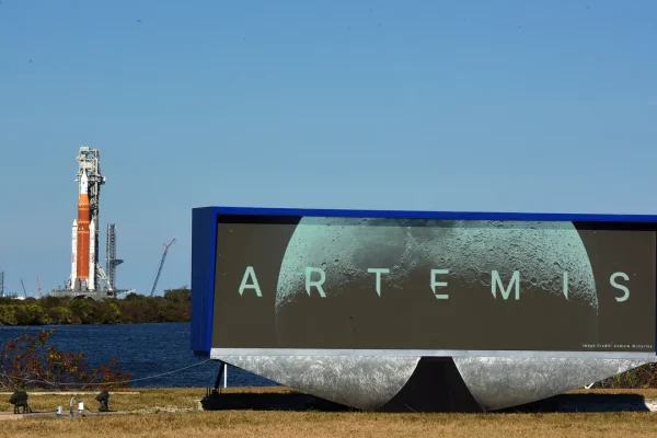 Artemis 3 non ci riporterà sulla Luna, ecco come cambia il programma spaziale della Nasa