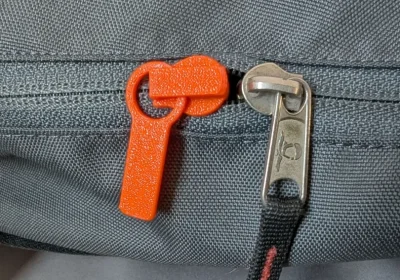 Cerniera rotta? Stampala in 3D ed evita di usare ago e filo