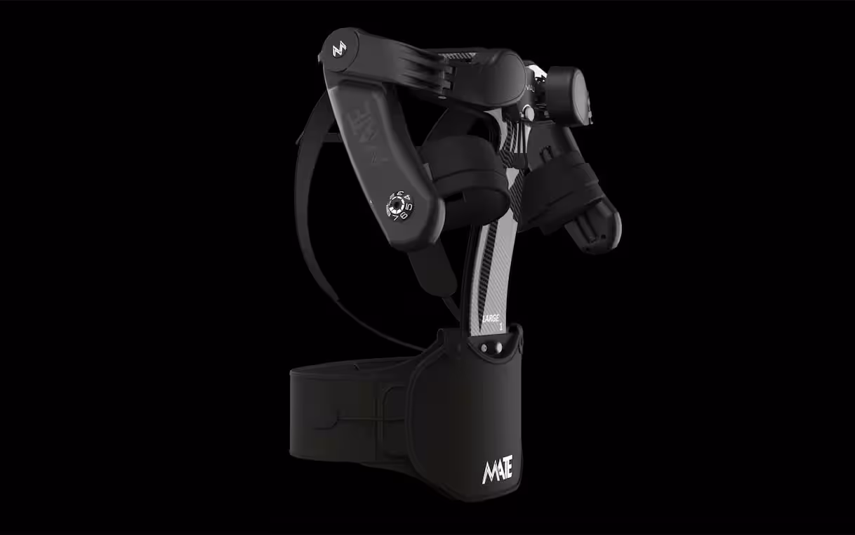 MATE‑XT GO: il nuovo esoscheletro di Comau che riduce lo sforzo dei lavoratori
