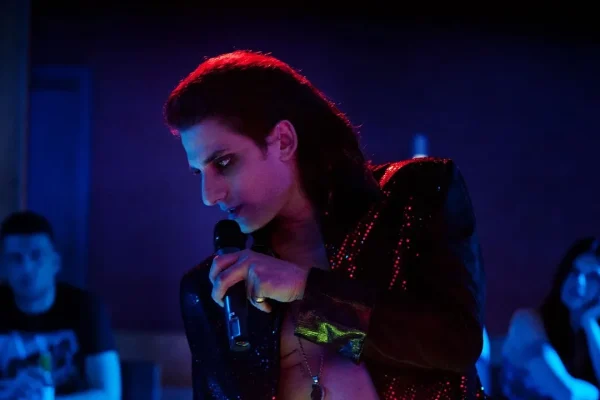 Perché tornare a vedere al cinema Lo chiamavano Jeeg Robot è sempre la scelta giusta