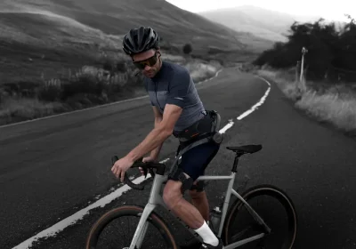 Hypershell X Ultra, la prova dell’esoscheletro che rende la salita più facile (anche in bici)