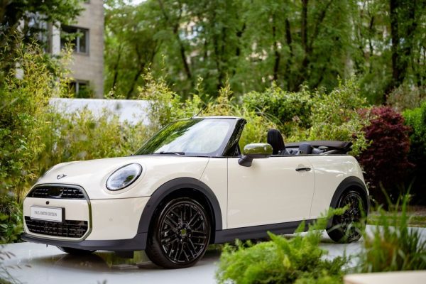 Mini Cooper Paul Smith Edition: l’anteprima esclusiva alla Milano Design Week