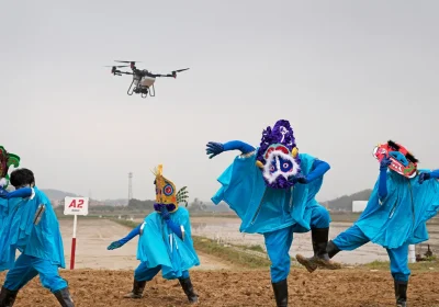 Cao Fei alla Fondazione Prada “Quello che voi qui pensate sia il futuro dell’agricoltura in alcune parti del mondo è già arrivato”
