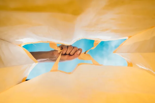 Siamo un’Italia di plastica, che però è sempre più costosa. Che sia arrivato il tempo di quella bio-based?