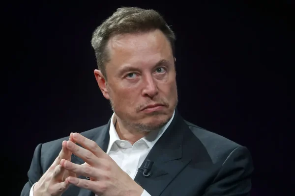 X nel mirino europeo, per il 41% degli italiani il social di Musk andrebbe bloccato (ma ci basterebbe che seguisse le regole)