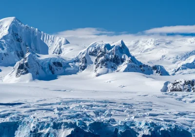 Sotto l’Antartide c’è un “buco gravitazionale”, e ora abbiamo capito perché