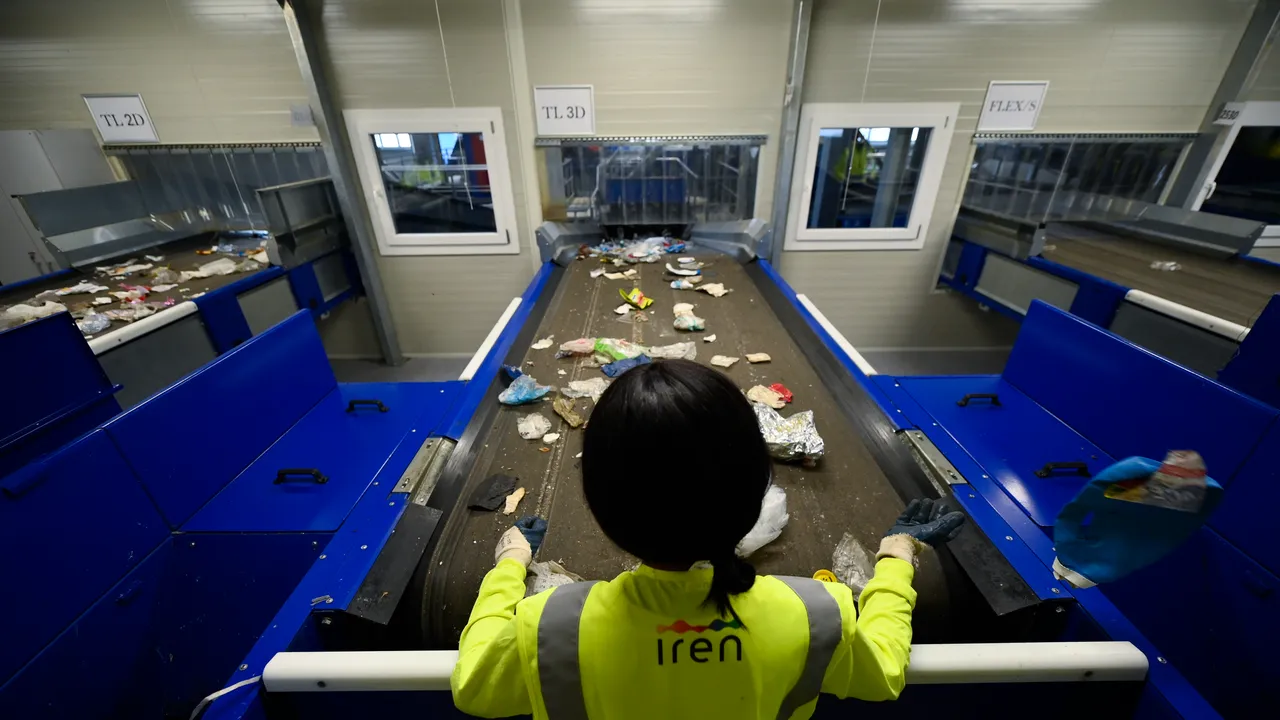 Il nuovo oro non luccica e non è nero. Per l’Europa si trova nel riciclo, il miglior modo per raggiungere autosufficienza e sostenibilità