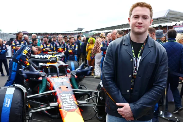Kit Connor, l’attore di Heartstopper, e il cast del film live-action ispirato a Elden Ring