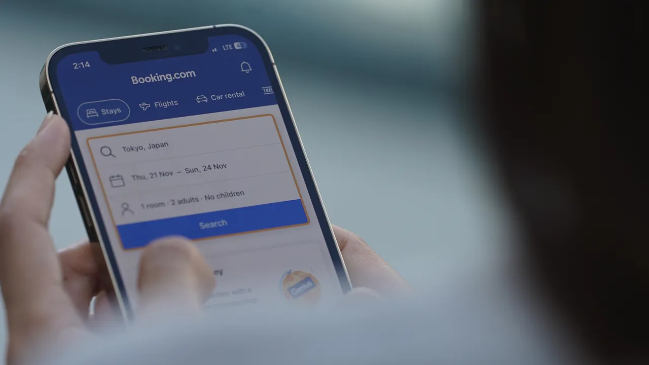 Furto di dati a Booking.com, cosa è successo davvero e quali sono i rischi
