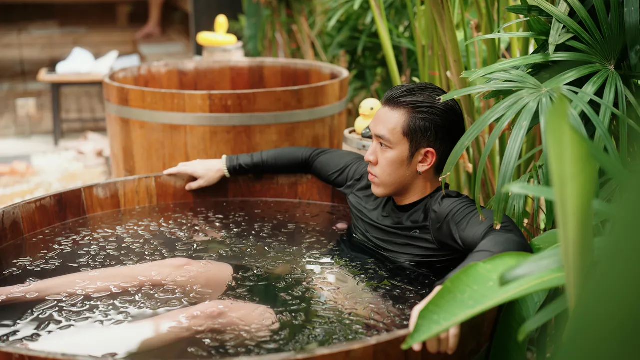 Cold plunge prima o dopo l’allenamento? Qual è il momento migliore per immergersi nell’acqua gelata