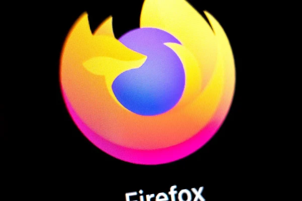 Claude Mythos Collabora con Mozilla per Risolvere 271 Vulnerabilità di Firefox