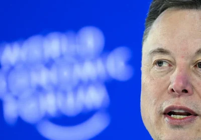 Le Tesla precedenti al 2023 non raggiungeranno mai la piena autonomia di guida