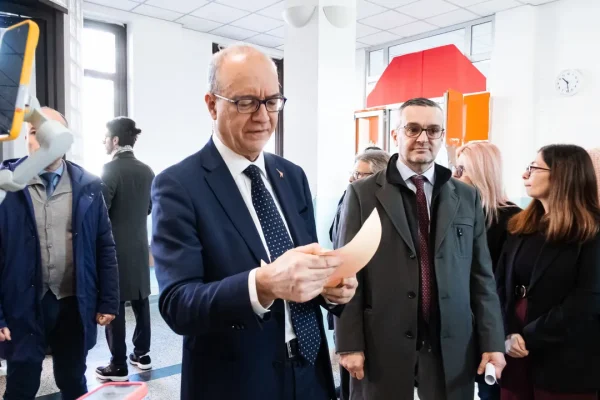 La scuola ripercorre la storia per modellare il futuro: la geografia torna protagonista con l’intelligenza artificiale!