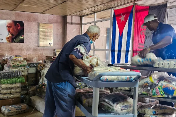 Cuba rischia l’asfissia mentre “gli aiuti umanitari restano in porto”, ecco quanto siamo vicini al punto di non ritorno