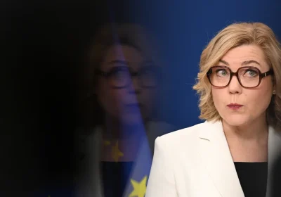 Il Paradosso dei Diritti in Europa: Meno Burocrazia nell’AI, Meno Tutele?