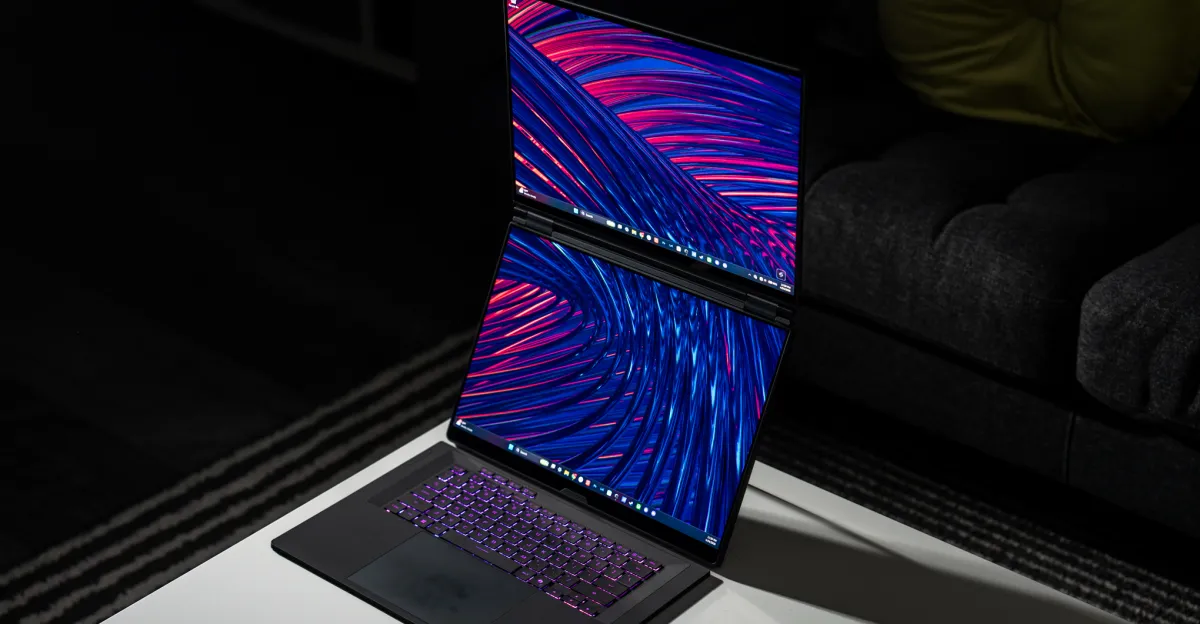 Recensione Asus ROG Zephyrus Duo: Potenza e Innovazione con Doppio Schermo