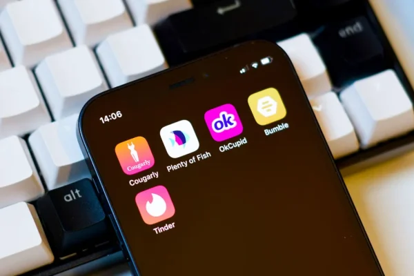 3 milioni di foto da app di incontri utilizzate per l’addestramento dell’AI prima dell’intervento dell’FTC sulla privacy