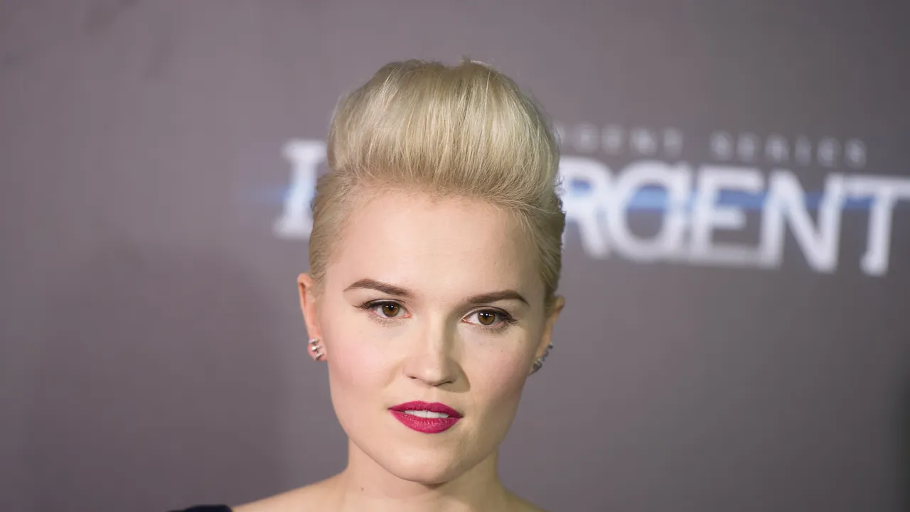 Nuova Avventura per i Fan di Divergent: Due Libri Ambientati in una Dimensione Alternativa!