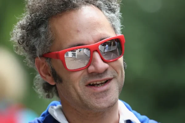 Abbiamo tradotto il manifesto di Palantir per le persone reali