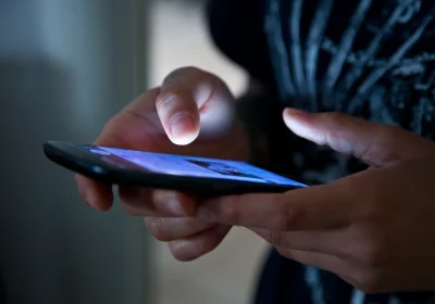 Scopri come monitorare le app che raccolgono i tuoi dati su Android e iPhone