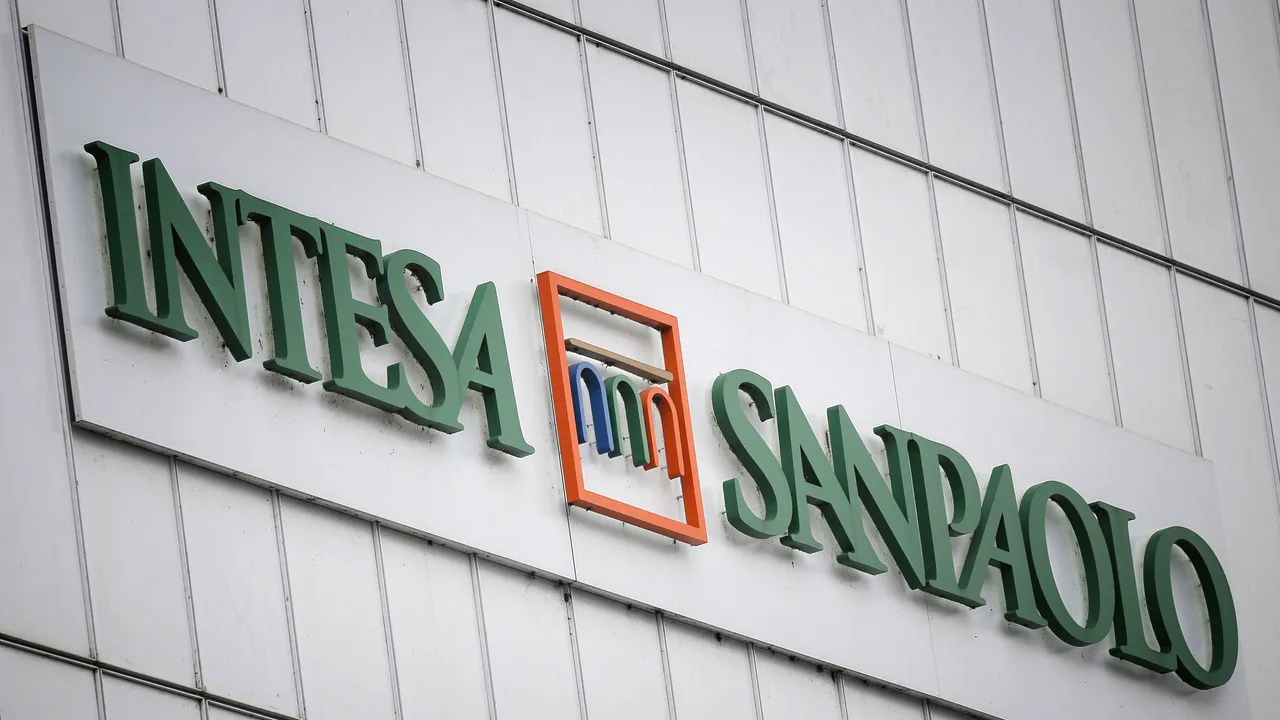 Perché Intesa Sanpaolo è stata multata dal Garante per 31,8 milioni
