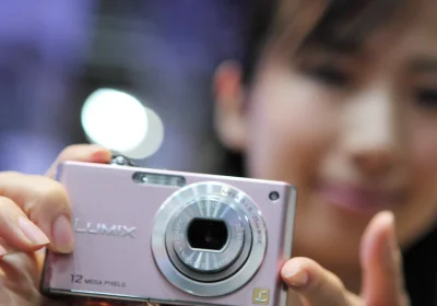 Perché le fotocamere digitali compatte sono tornate di moda nel 2026: tre motivi che spiegano il fenomeno