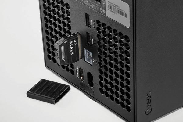 Accessori Xbox: la soluzione al caro prezzo degli SSD!