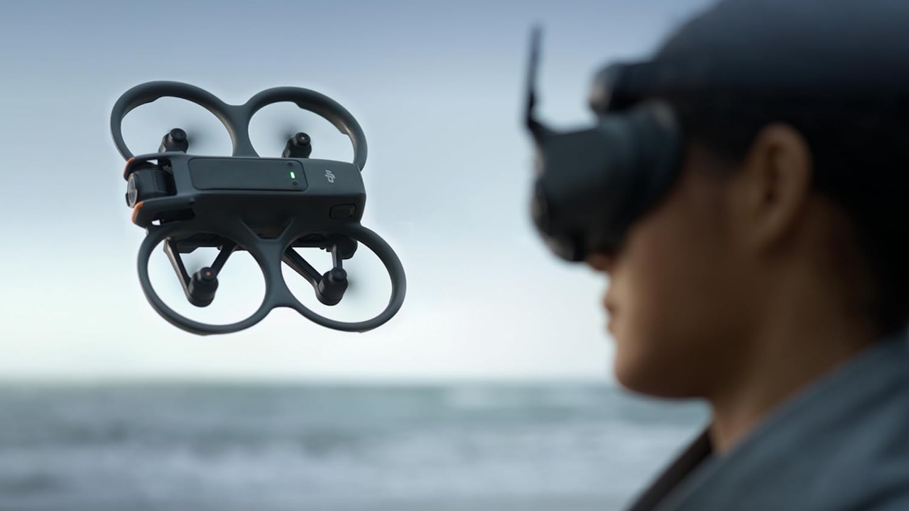 Acquista il DJI Avata 2 Fly Smart Combo a solo 526€: il drone FPV 4K con Goggles N3 e RC Motion 3 per diventare un pilota professionista!