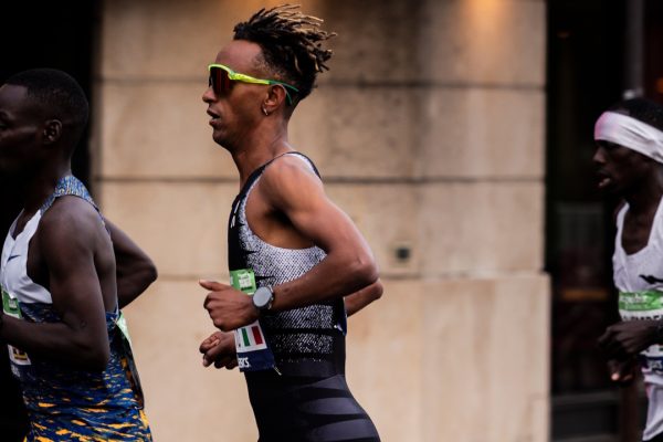 Amazfit Cheetah 2 Pro: lo smartwatch per i runner seri ha GPS a doppia antenna e pesa meno di 46 grammi