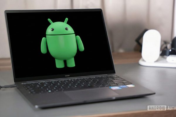 Clamorosa fuga di notizie: svelato il sistema operativo Aluminium di Google in un video di 16 minuti!