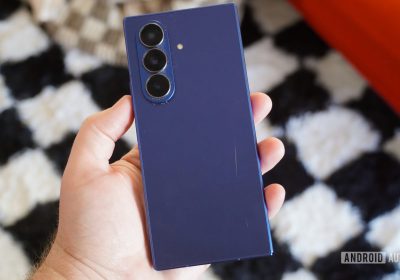 Credevo di volere smartphone Android colorati fino a quando non ho fatto cadere il mio