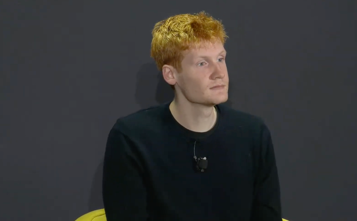 Cursor in trattativa per raccogliere oltre 2 miliardi di dollari con una valutazione di 50 miliardi: la crescita aziendale accelera