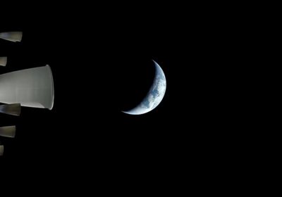 Artemis II: completata la manovra di inserzione translunare, la navicella Orion è diretta verso la Luna