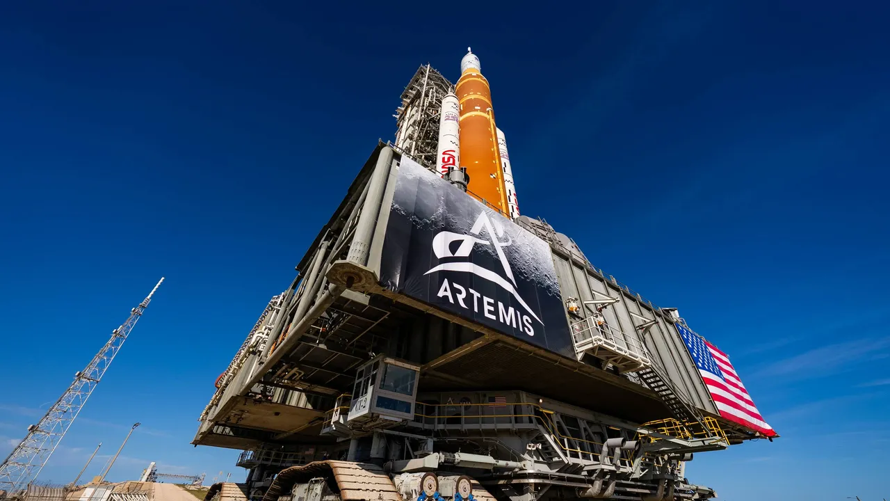 Con Artemis II l’umanità tornerà oltre l’orbita terrestre bassa, verso la Luna per continuare a scrivere la storia