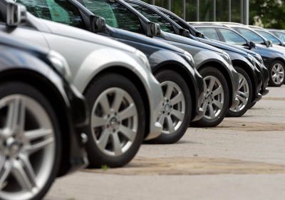 Auto Aziendali: Il 70% Sceglie l’Elettrico, ma il Fisco Frenano il Rinnovo delle Flotte