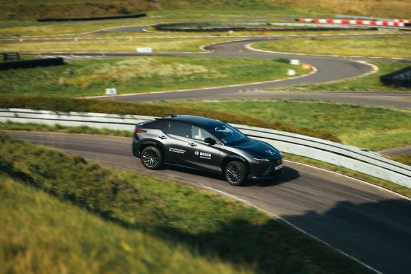 Bosch sperimenta la guida autonoma di Livello 3: libertà totale fino a 120 km/h