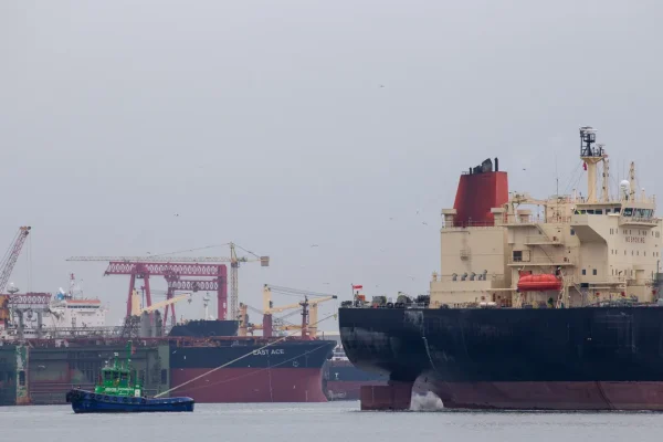 Stretto di Hormuz, perché la riapertura non cancellerà per magia i danni di oltre un mese di guerra