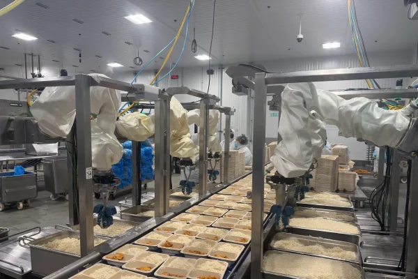 Chef Robotics: Come l’azienda che ha risuscitato la cucina robotica sta prosperando – Scopri perché!