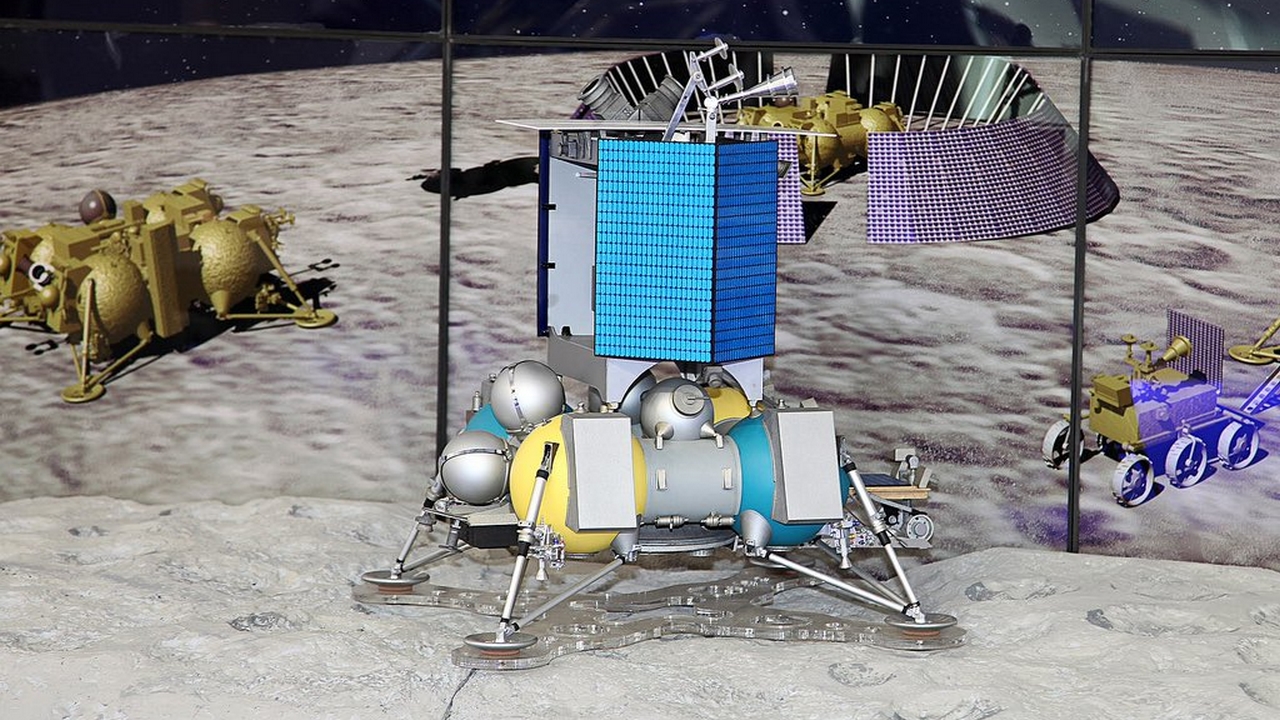Confermato il ritardo delle missioni robotiche russe verso la Luna, Roscosmos continua ad avere problemi